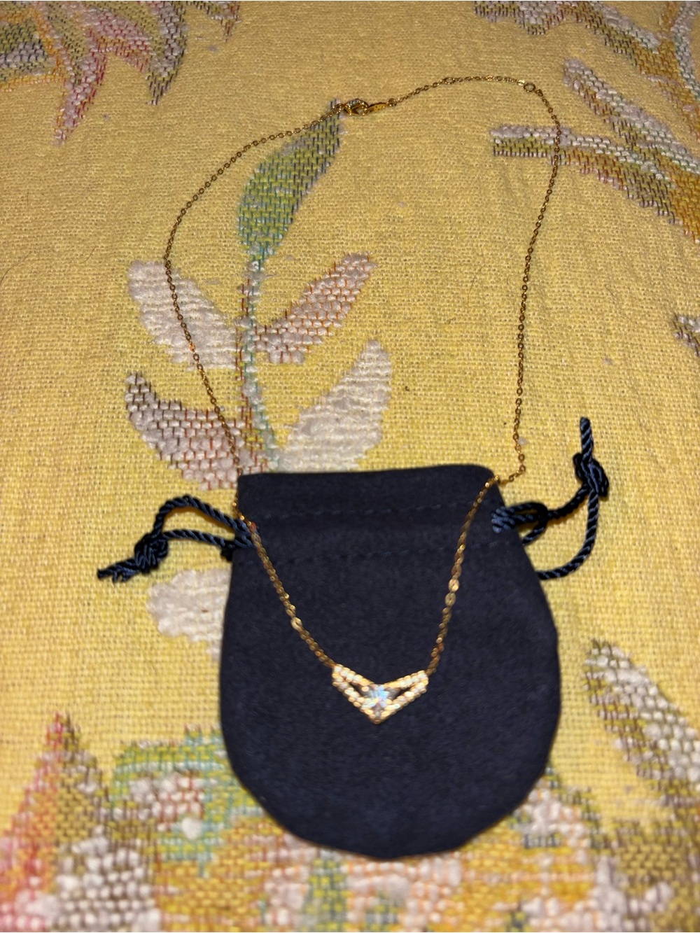 NADRI gold necklace - Picture 2 of 2